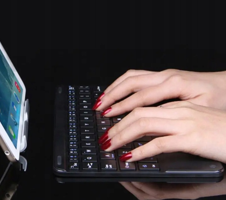 KLAWIATURA BEZPRZEWODOWA BLUETOOTH TOUCHPAD do SAMSUNG APPLE LENOVO XIAOMI