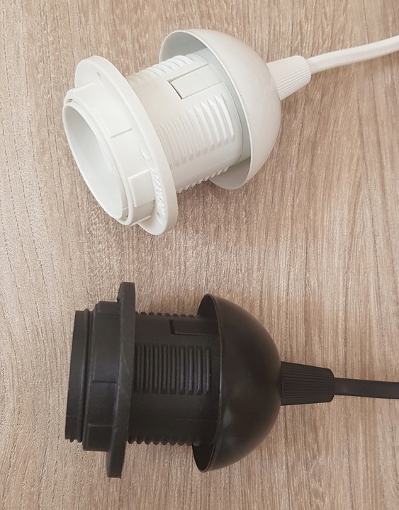 Gniazdo oprawa E27 z kablem włącznikiem wtyczką