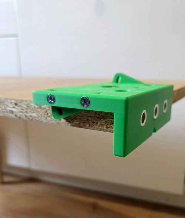 Przymiar z blokadą do wiercenia otworów pod kołki i mimośrody | pyta