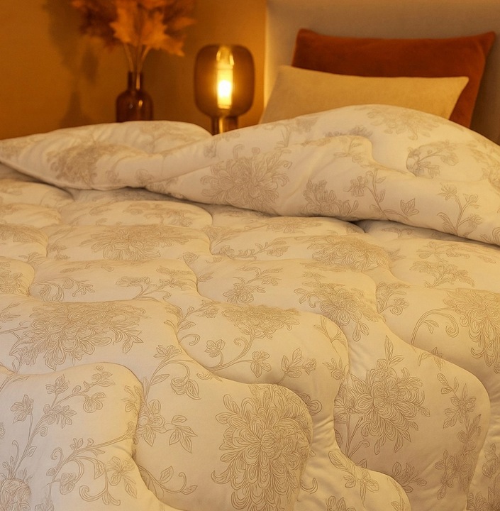 Kołdra na jesień 220x200 Całoroczna Ciepła Puszysta Kwiaty Polska Jakość