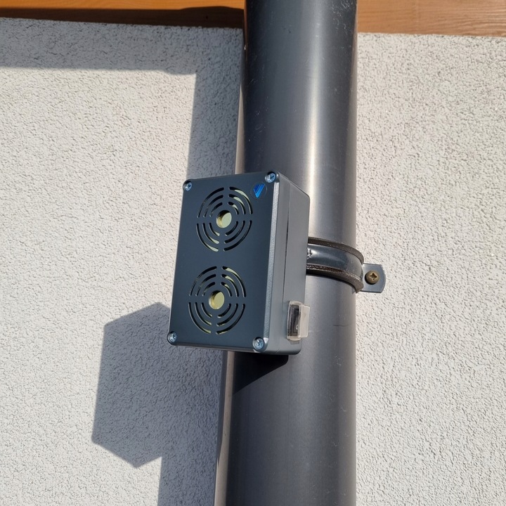 BATERYJNY ODSTRASZACZ GRYZONI KUN SZCZURÓW MYSZY NA BATERIE OB2 VIANO