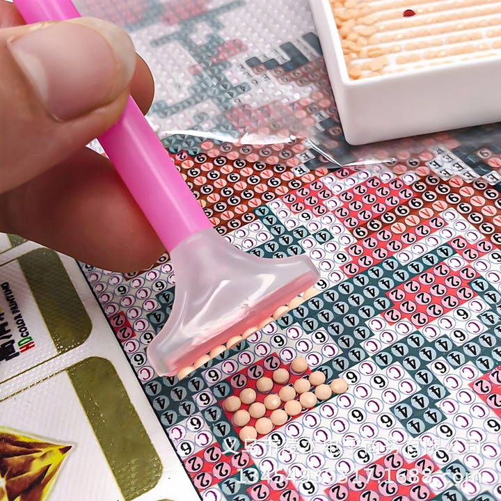 AKCESORIA DO HAFTU DIAMENTOWEGO ZESTAW PUDEŁKO DIAMOND PAINTING W WALIZCE