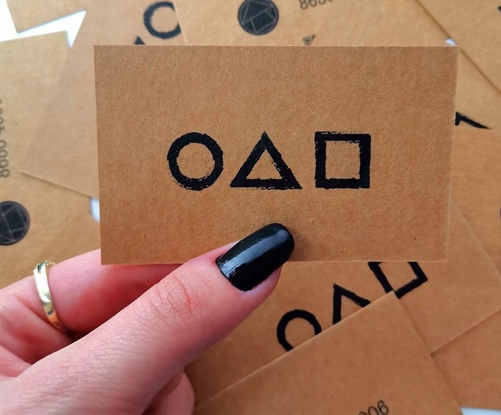 KOŚCI KOSTKI GONGGI GONGI koreańskiej gry GRA SQUID GAME ZESTAW DDAKJI GONG