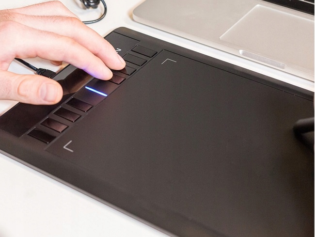 TABLET GRAFICZNY XP-Pen Star 03 + PIÓRKO 8192st 5080 LPI 25,4 x 15,2 cm