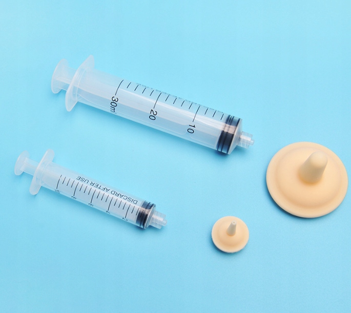 ZESTAW STRZYKAWEK DO KARMIENIA KOCIĄT SZCZENIĄT STRZYKAWKI ZE