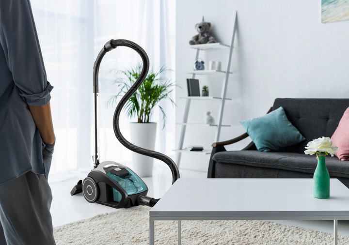 Odkurzacz BEZWORKOWY cyklonowy 700W FILTR HEPA mały lekki domowy 1,5L