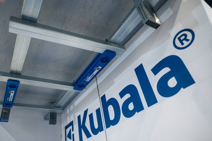 KUBALA 0676 PRZYRZĄD MAGNES DO USTAWIANIA ODLEGŁOŚCI MIĘDZY PROFILAMI