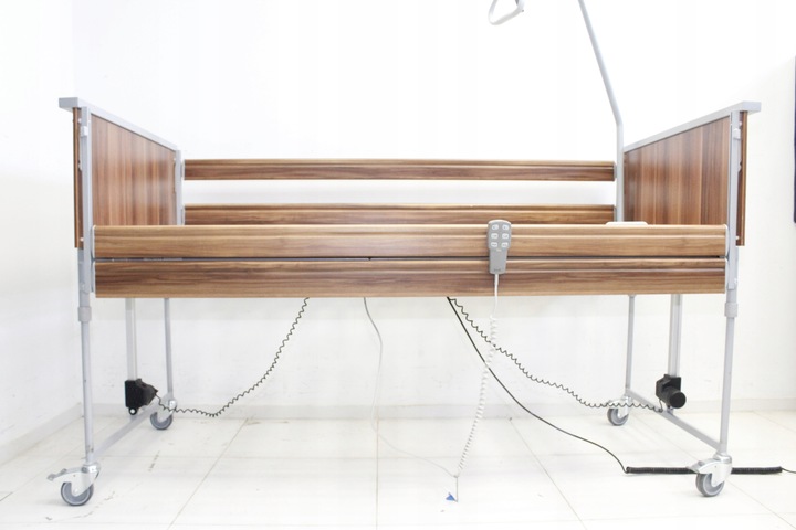 Regenerowane łóżko rehabilitacyjne Bock Domiflex C + Wysięgnik