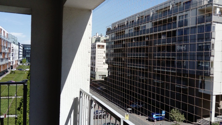 ZESTAW SIATKA NA BALKON DLA KOTA GOŁĘBIE 4x2m, OCZKO 50mm BEZ WIERCENIA