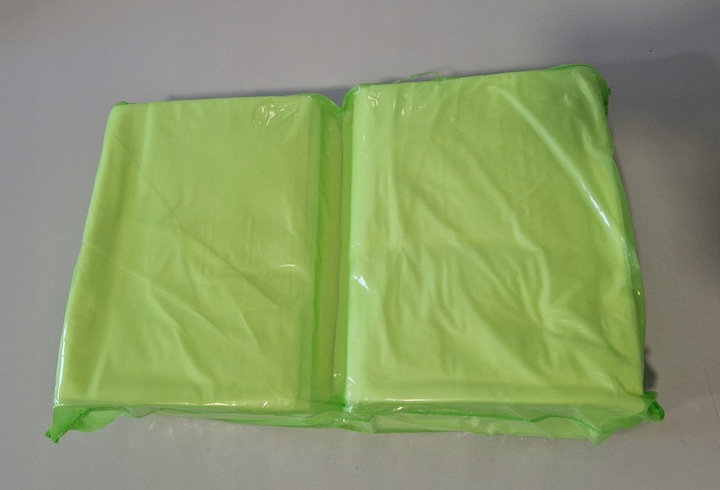 Jednorazowy ręcznik fryzjerski 70x50 50 szt.