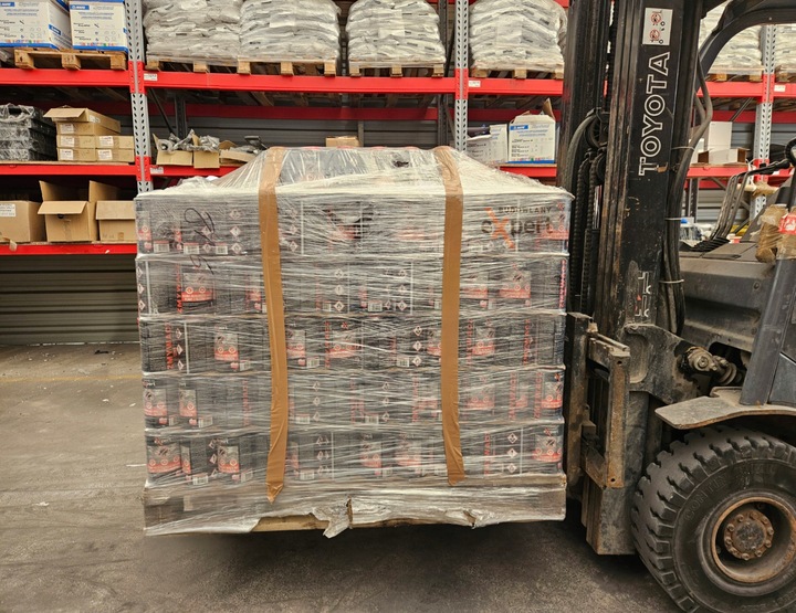 ZMYWACZ USUWANIE DO CIĘŻKICH PLAM OLEJOWYCH Z KOSTKI BRUKOWEJ PREPARAT 1 L