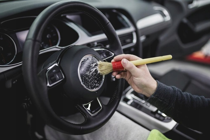 ADBL Interior Cleaner Płyn do czyszczenia kokpitu 1L