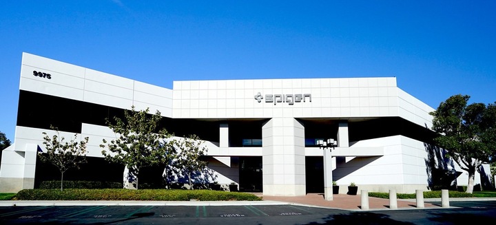 SPIGEN WODOODPORNE ETUI na iPhone 8 SE XS XR 11 12 13 14 15 / mini Pro Max