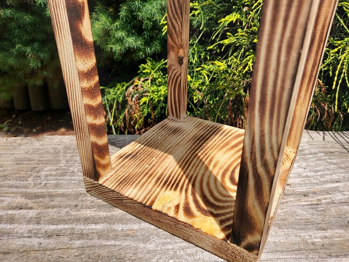 Lampion drewniany ze sznurkiem latarnia opalany 18x18x40 - 2 GATUNEK