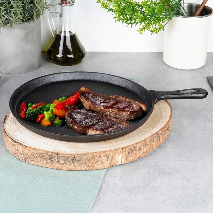 Patelnia ŻELIWNA do smażenia naleśników placków omletów jajek tortilli