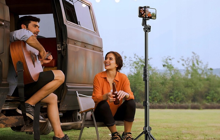 UGREEN REGULOWANY SLEFIE STICK PRZENOŚNY STATYW Z PILOTEM BLUETOOTH 1,8M