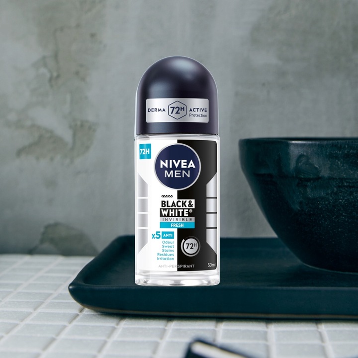 4 x NIVEA MEN Black&White Invisible Fresh Antyperspirant Roll on, 50 ml