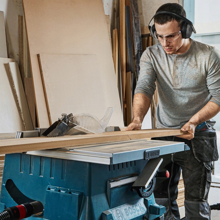 Bosch MOCNA PIŁA STOŁOWA KRAJZEGA PRZECINARKA DO DREWNA GTS 254 1800W