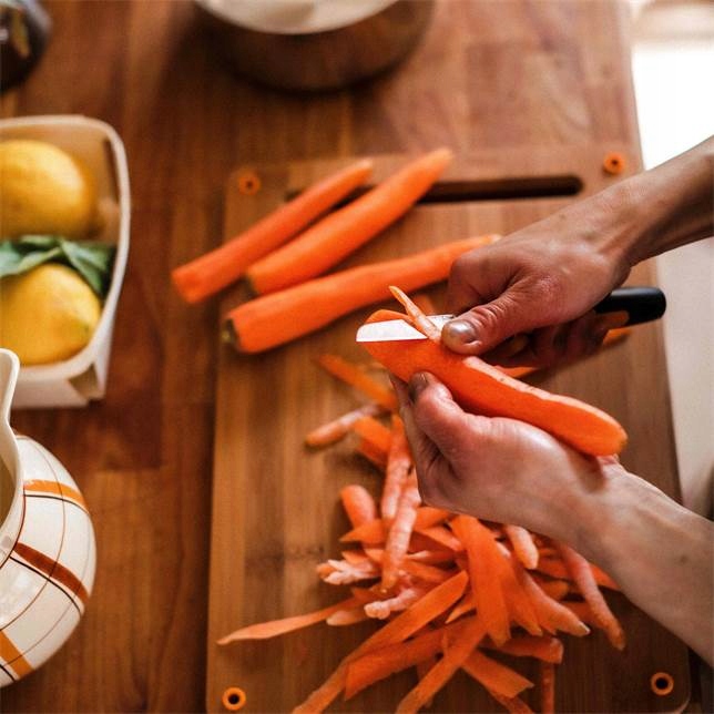 FISKARS FF KOMPLET 3 NOŻY STALOWYCH W PUDEŁKU 1057556 FAVOURITE SET