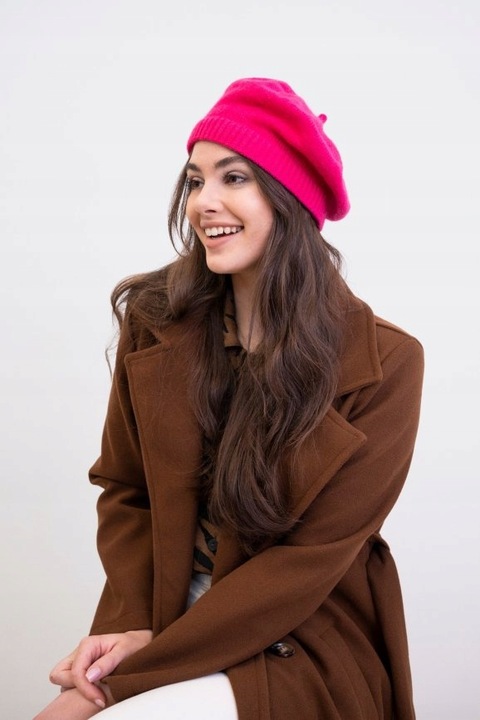 Beret damski angorowy Knitted Moments - ciepły, angora Czarny