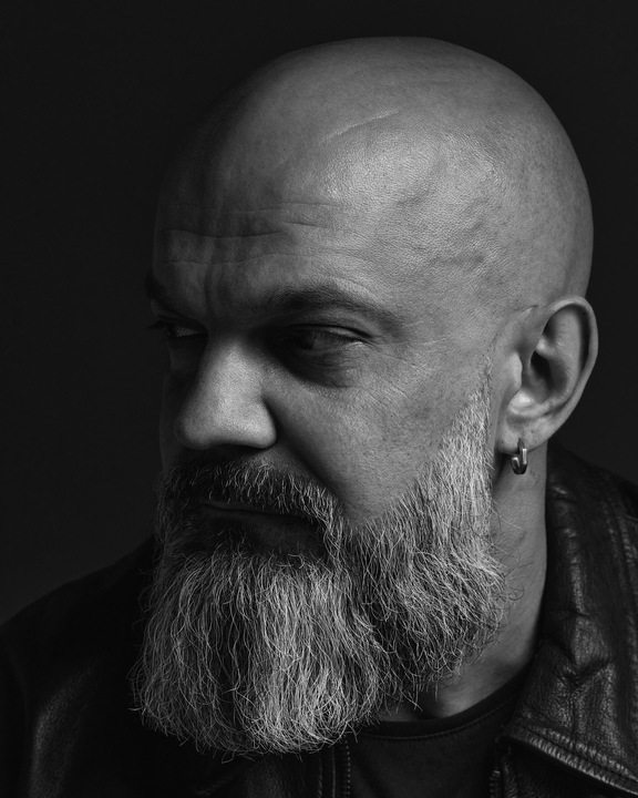 Srebrny kolczyk BRUTAL