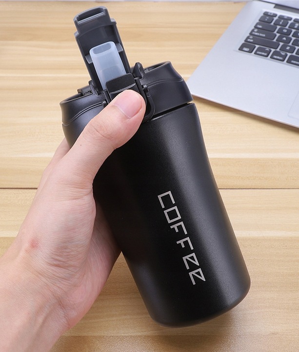 POJEMNY KUBEK TERMICZNY TERMOS Z USTNIKIEM ZAMEK