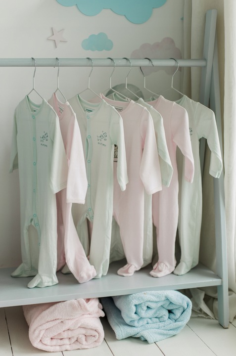 WIESZAKI NA UBRANIA DZIECIĘCE UBRANIOWE WIESZAK DO SZAFY DLA DZIECI 20