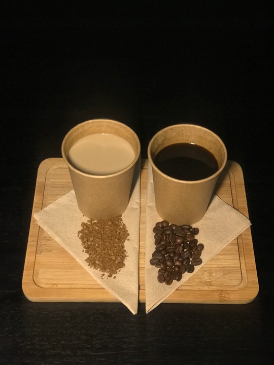 EKOLOGICZNY ZESTAW NACZYŃ JEDNORAZOWYCH DO GRILLA DLA 50 OSÓB – KRAFT