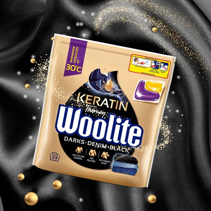 Kapsułki do prania WOOLITE Dark żelowe z keratyną 33szt ciemne czarne