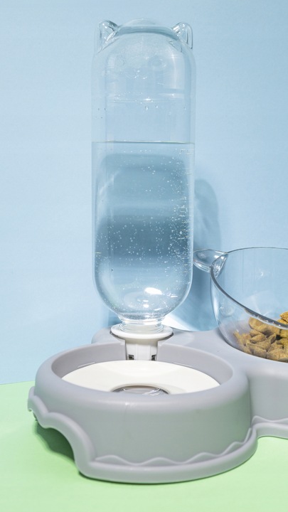 MISKI DLA KOTA ZWIERZĄT Z AUTOMATYCZNYM DOZOWNIKIEM PODAJNIKIEM WODY