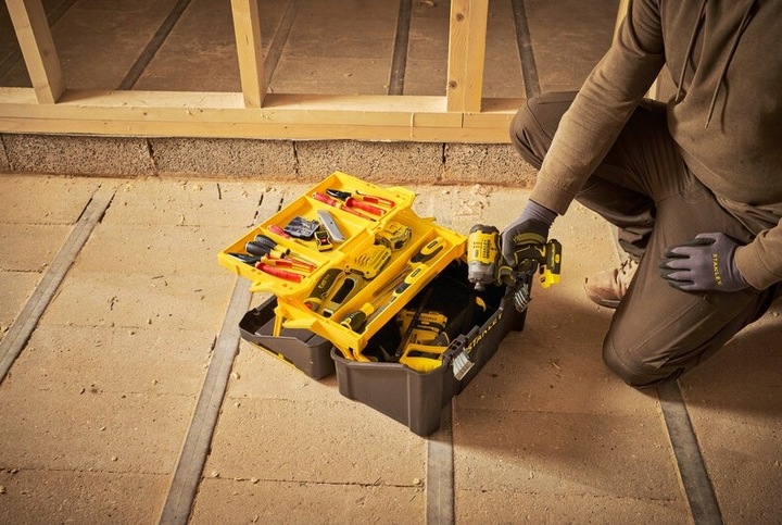 Skrzynia narzędziowa SKRZYNKA 3-poziomowa STANLEY