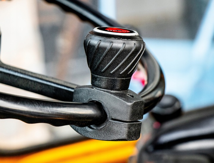 Gałka na kierownicę łożyskowana z logo URSUS