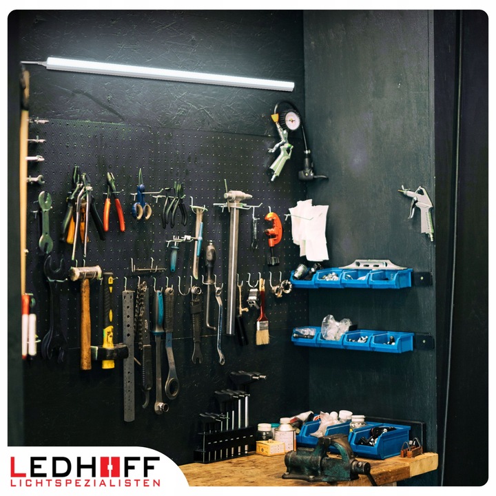 Listwa podszafkowa LED oprawa meblowa do kuchni 3 barwy światła 120cm