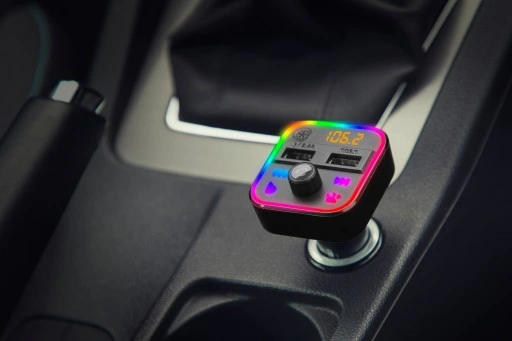 TRANSMITER FM BLUETOOTH MP3 SD ŁADOWARKA 2xUSB