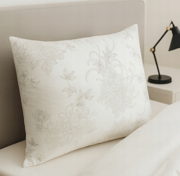 Antyalergiczna miękka puszysta poduszka 70x80 Wzór kwiaty Polska