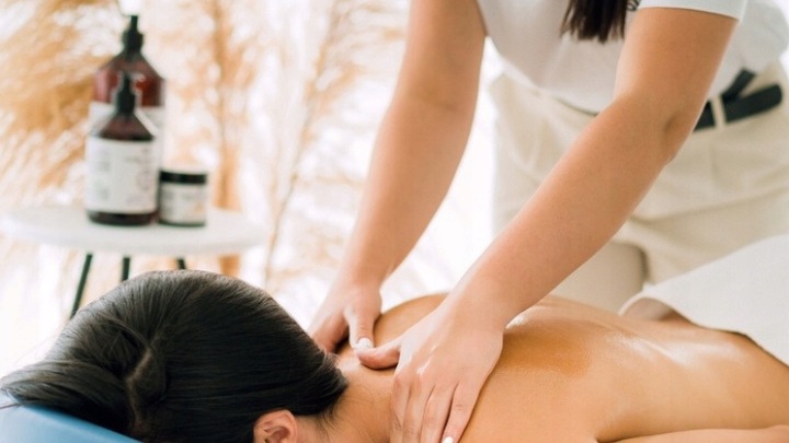 OLEJEK DO MASAŻU MAKADAMIA I OLEJ JOJOBA VCEE NATURALNY 500 ML