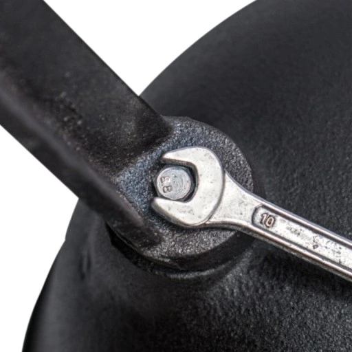 KOCIOŁEK ŻELIWNY GARNEK MYŚLIWSKI CIĘŻKI 15L + GRATIS