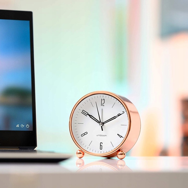 BUDZIK ZEGAREK BEZGŁOŚNY CICHY ZEGAR BEZ TYKANIA