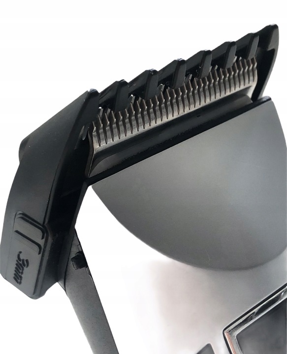 PROFESJONALNA BEZPRZEWDOWA MASZYNKA DO WŁOSÓW FOX TECHNO - STACJA -