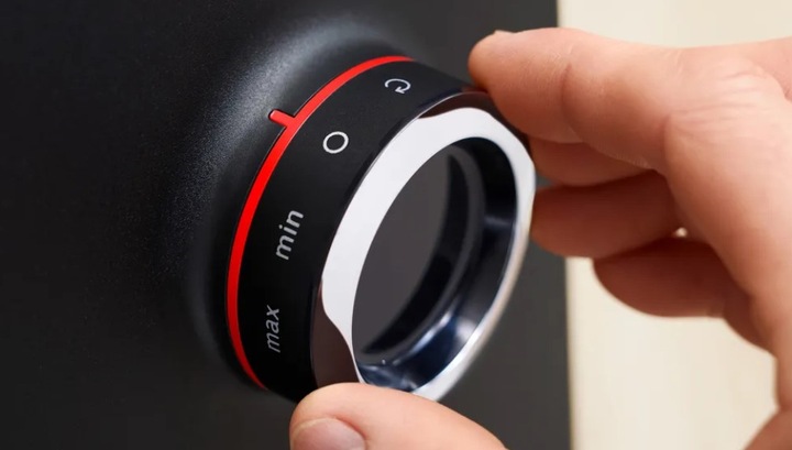 Maszynka do mielenia mięsa Bosch MFWS440B czarny 1900 W