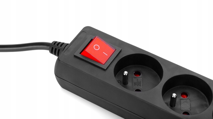 PRZEDŁUŻACZ SIECIOWY LISTWA ZASILAJĄCA WŁĄCZNIK CZARNY GRUBY 3 GNIAZDA