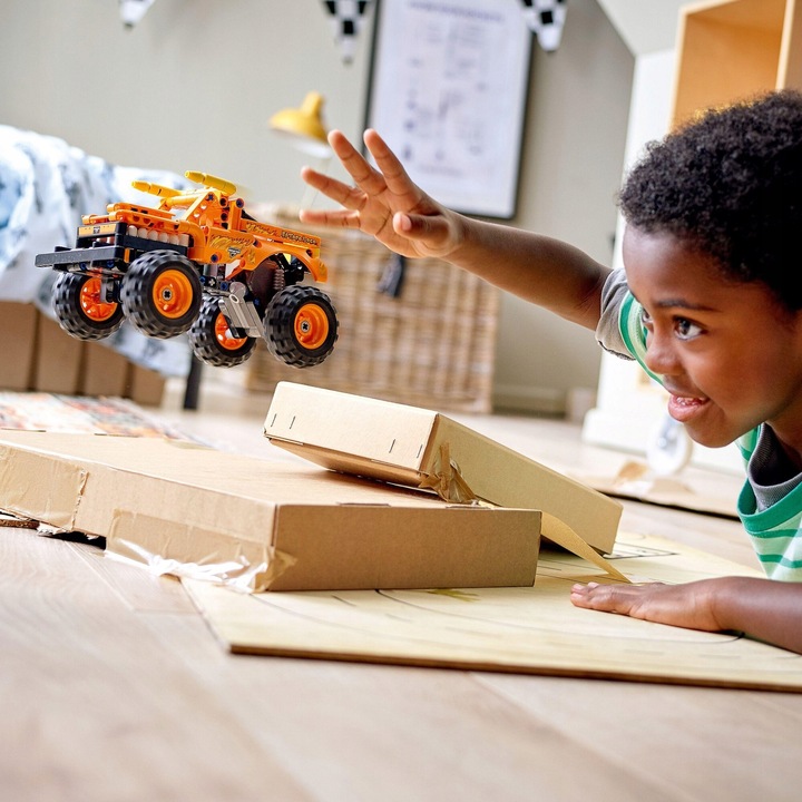 LEGO Technic Auto Monster Truck Jam El Toro Loco