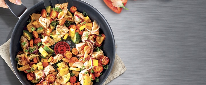 Patelnia tradycyjna 26 TEFAL XL Intense C3840553