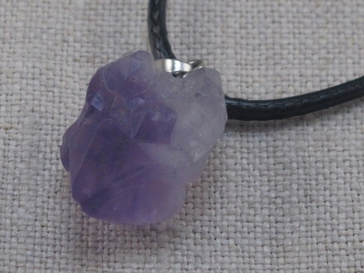 WISIOREK kamień naturalny AMETYST bryłka [W300]