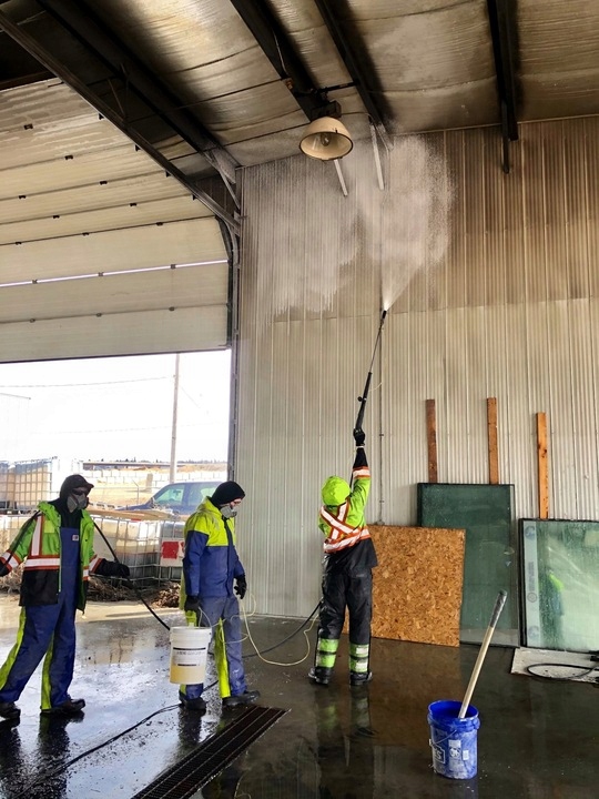 PŁYN DO MYCIA KOSTKI BRUKOWEJ PLANDEK ELEWACJI Z PLAM OLEJU 5L SKUTECZNY