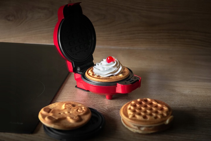 GOFROWNICA MINI GOFRY MOCNA NIEPRZYWIERAJACA 8 PŁYTEK 4 WZORY CZERWONA