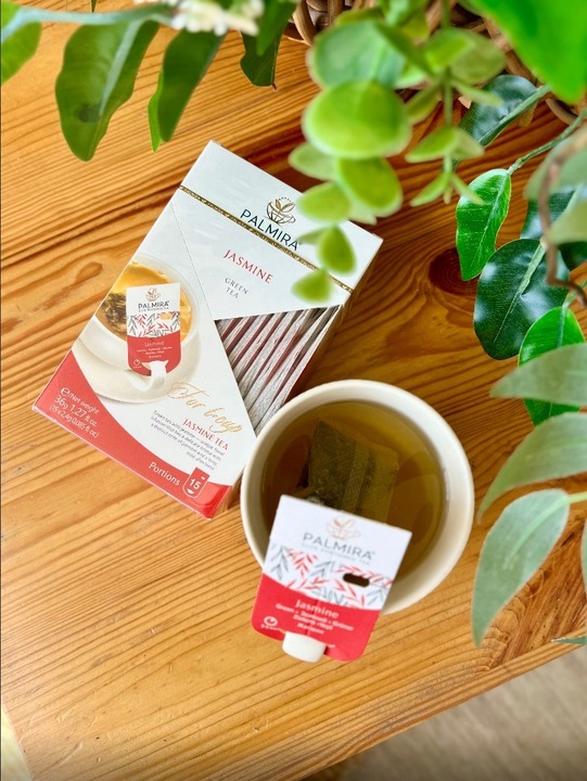 Herbata zielona liścasta deluxe z kwiatami jaśminu Palmira 15 saszetek