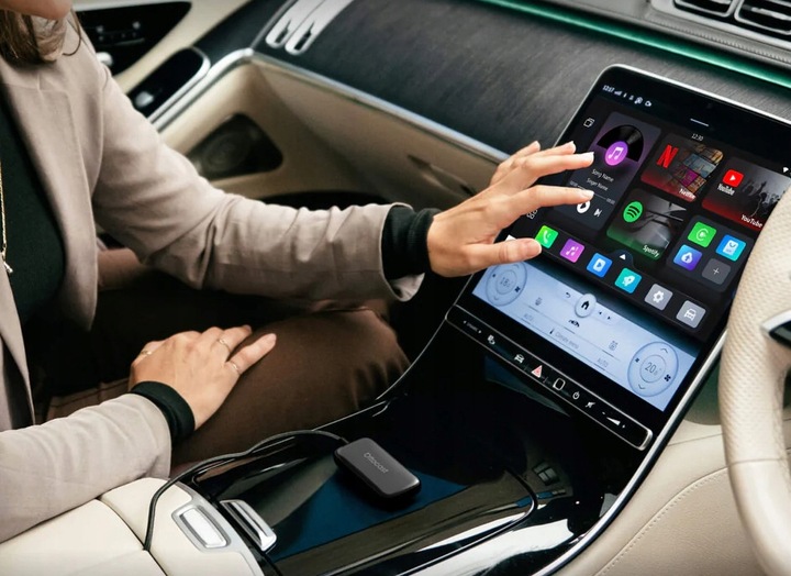 Adapter Samochodowy Ottocast Play2Video Ultra Carplay/Android Auto