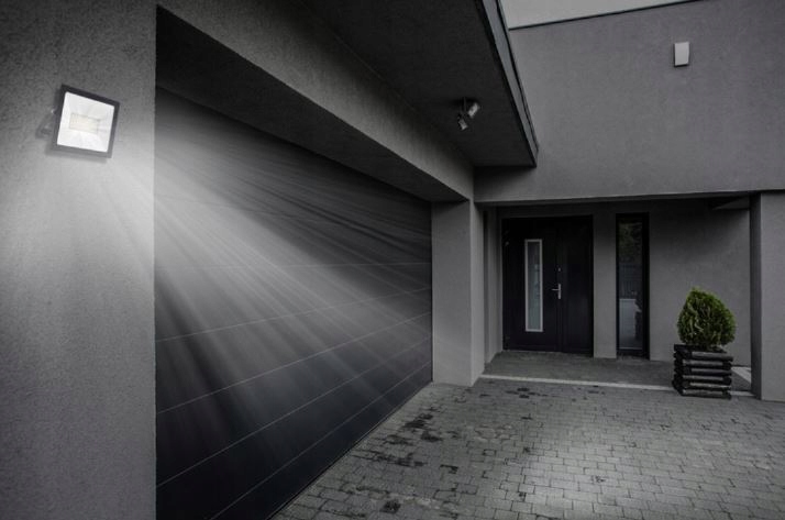 HALOGEN LAMPA ROBOCZA LED NAŚWIETLACZ REFLEKTOR ZEWNĘTRZNY 100W IP65