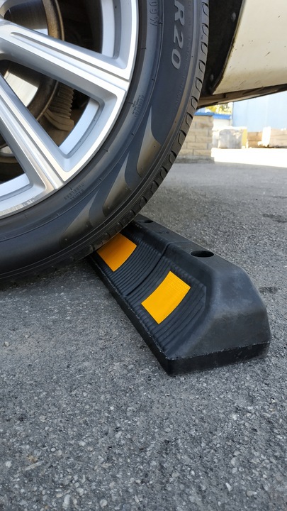 Separator ogranicznik parkingowy 590mm